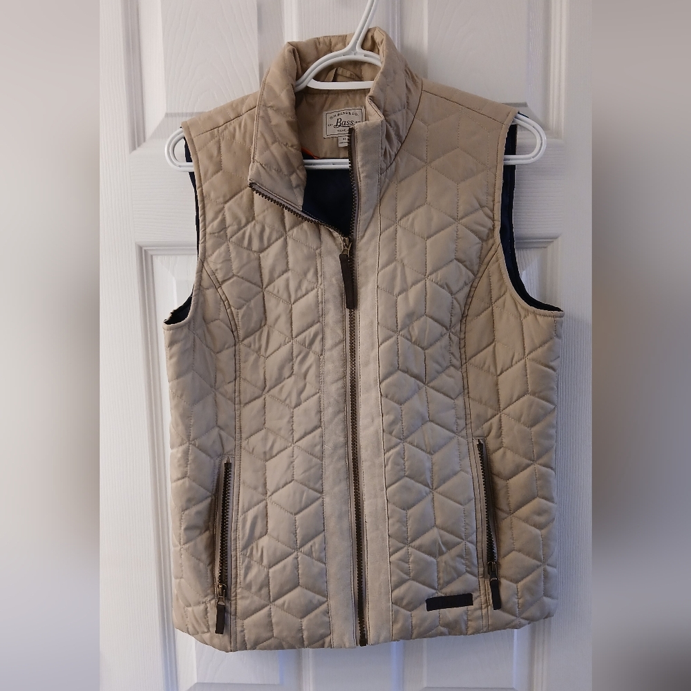 GH Bass & Co Quilted Vest – Women’s Medium, Tan, Faux Suede Detail